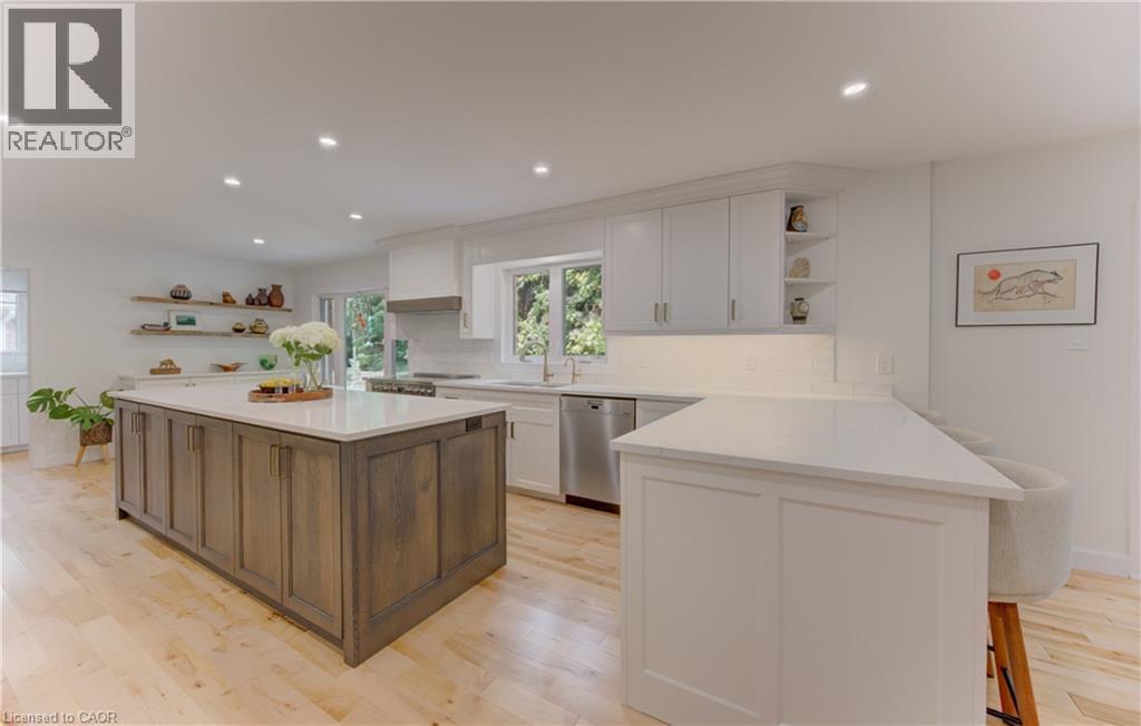 












307 GRAND RIVER Boulevard

,
Kitchener,




Ontario
N2A3H4

