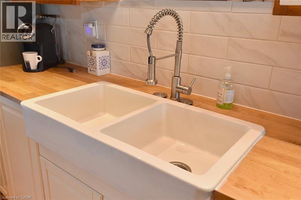 












24 WINGER BAY Lane

,
Selkirk,




Ontario
N0A1P0


