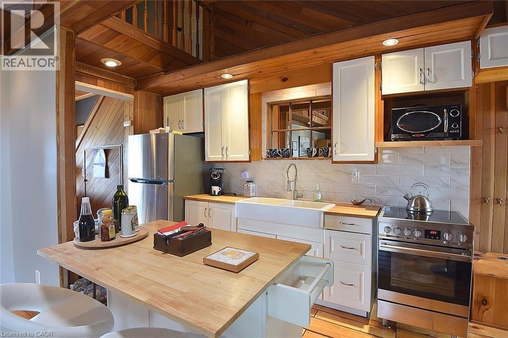 












24 WINGER BAY Lane

,
Selkirk,




Ontario
N0A1P0

