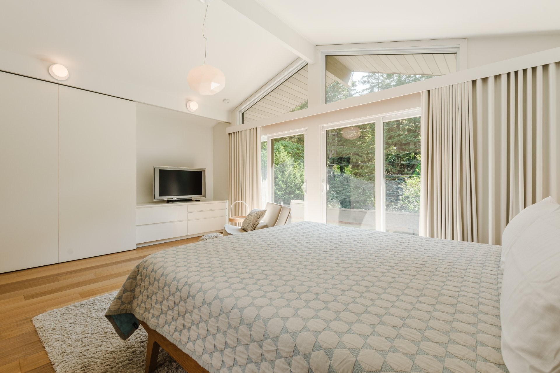 









1750


Rue du Sommet-Trinité

,
Saint-Bruno-de-Montarville,




QC
J3V6E4

