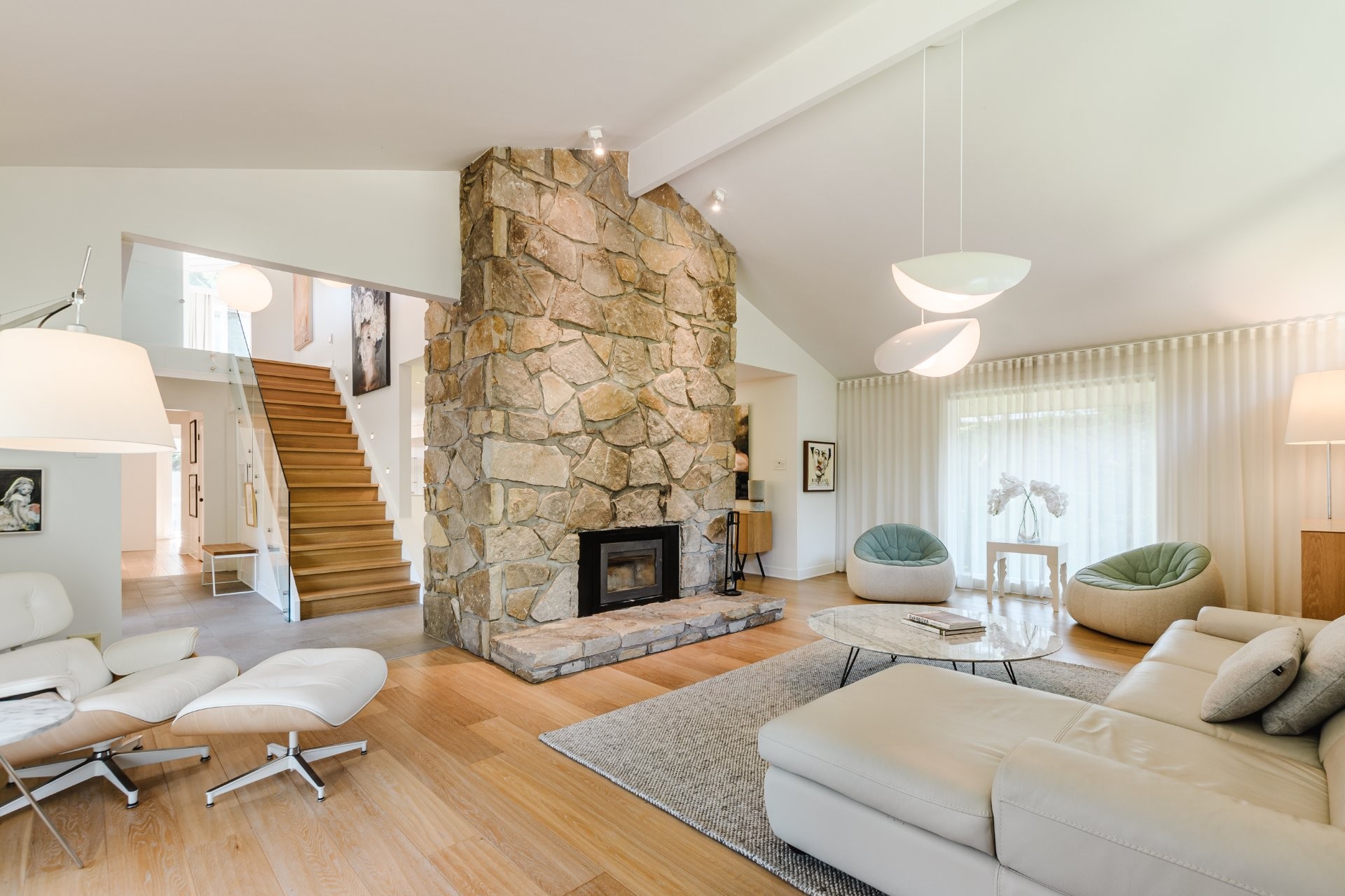 









1750


Rue du Sommet-Trinité

,
Saint-Bruno-de-Montarville,




QC
J3V6E4

