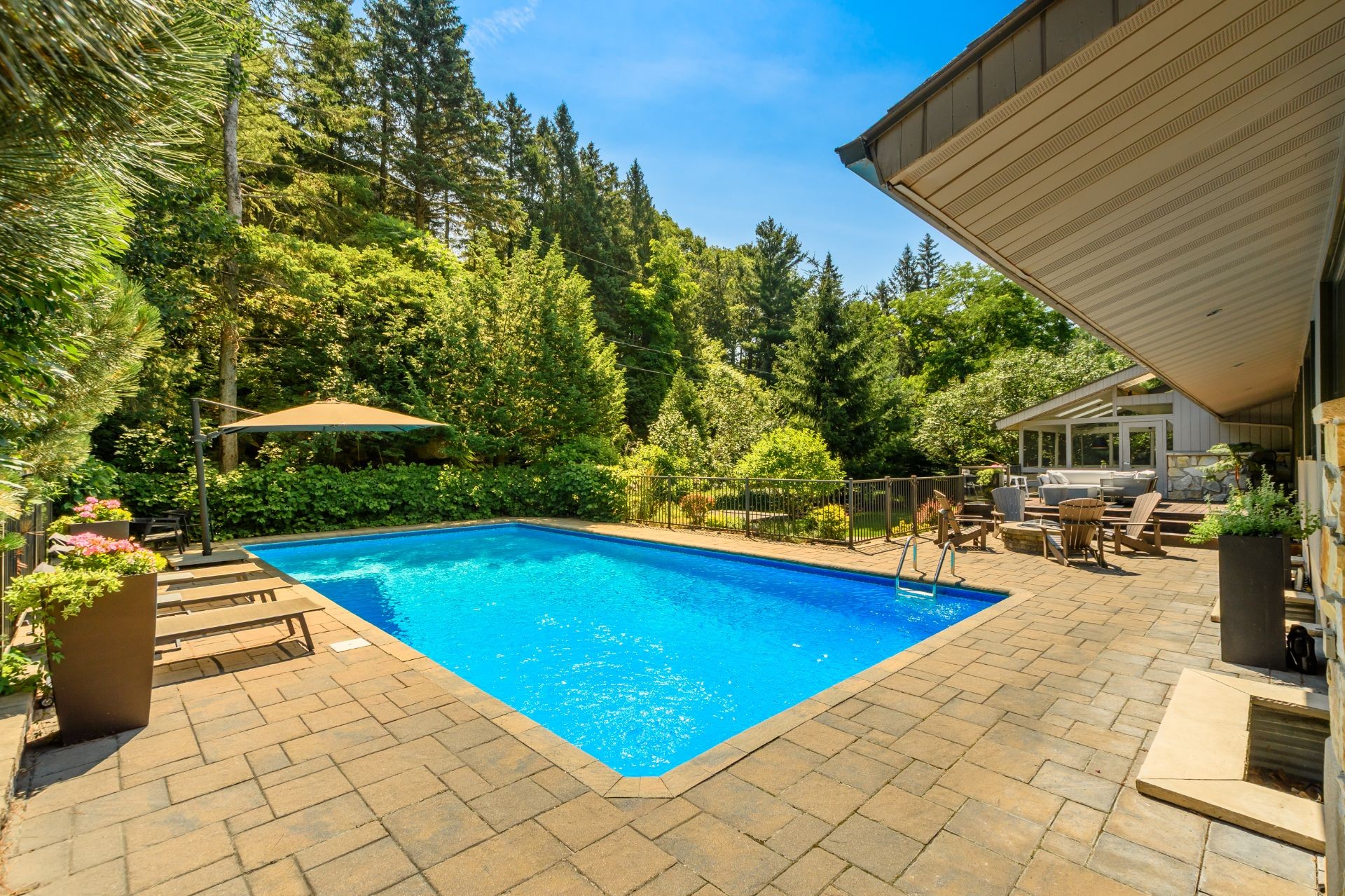 









1750


Rue du Sommet-Trinité

,
Saint-Bruno-de-Montarville,




QC
J3V6E4


