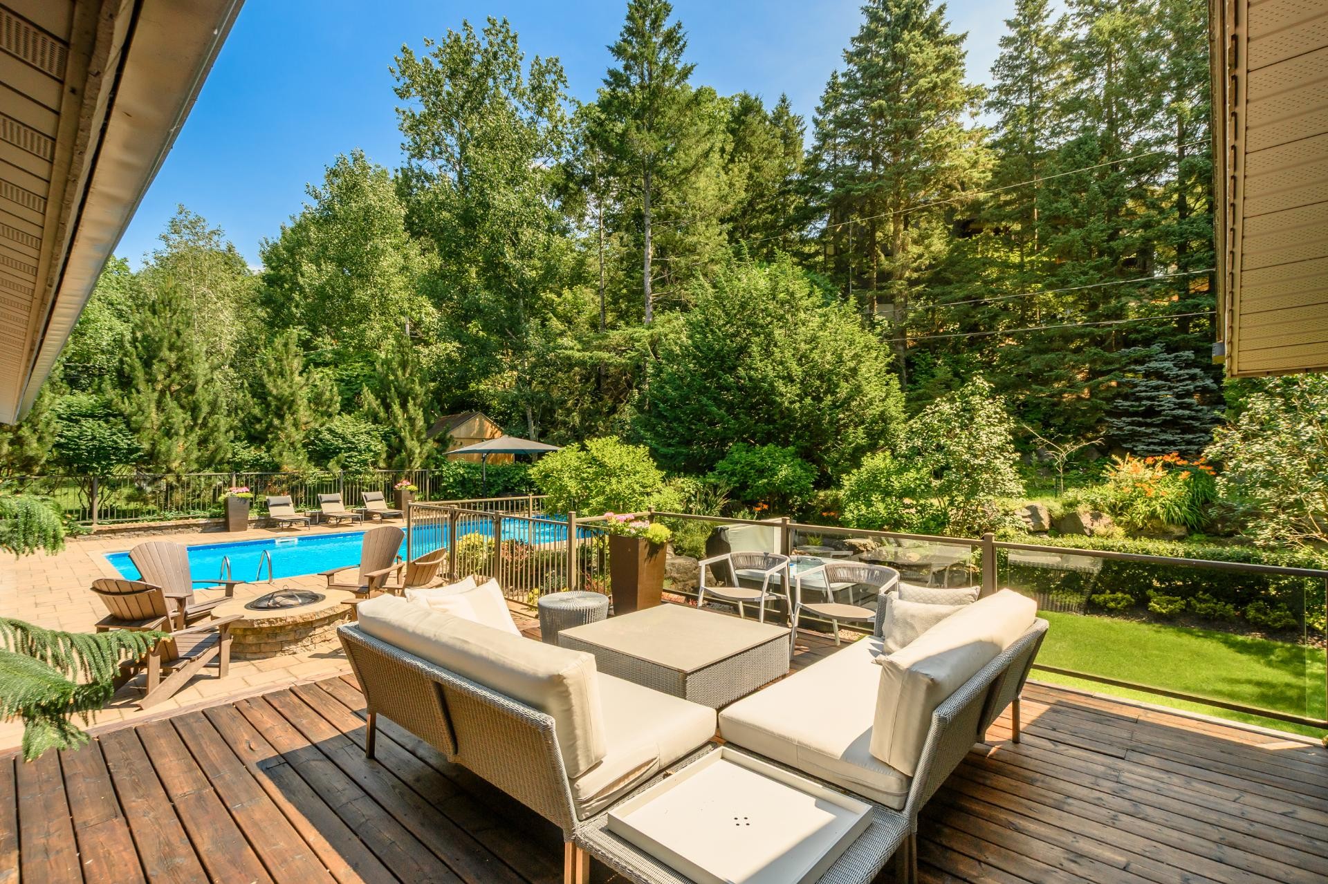 









1750


Rue du Sommet-Trinité

,
Saint-Bruno-de-Montarville,




QC
J3V6E4

