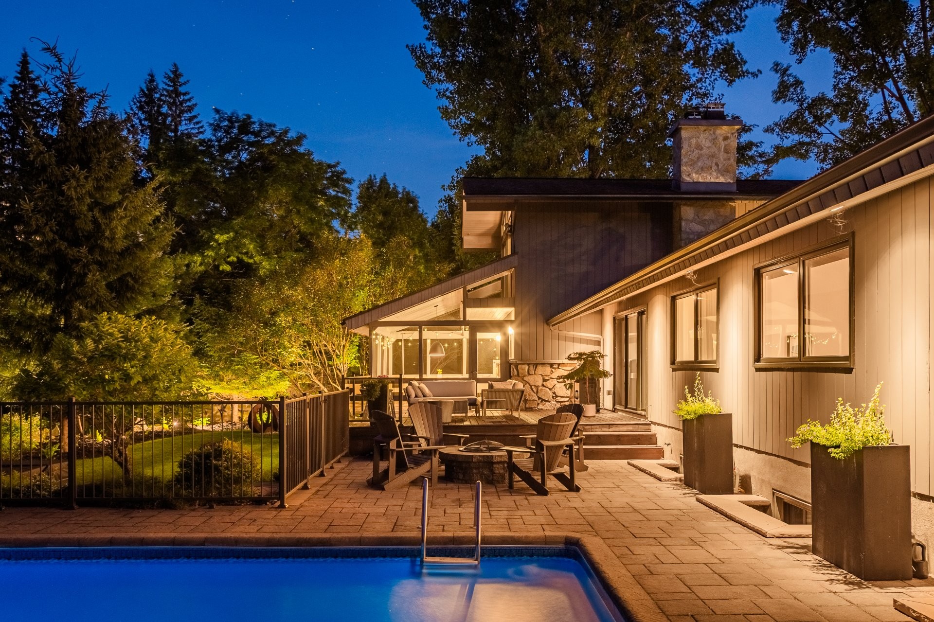 









1750


Rue du Sommet-Trinité

,
Saint-Bruno-de-Montarville,




QC
J3V6E4

