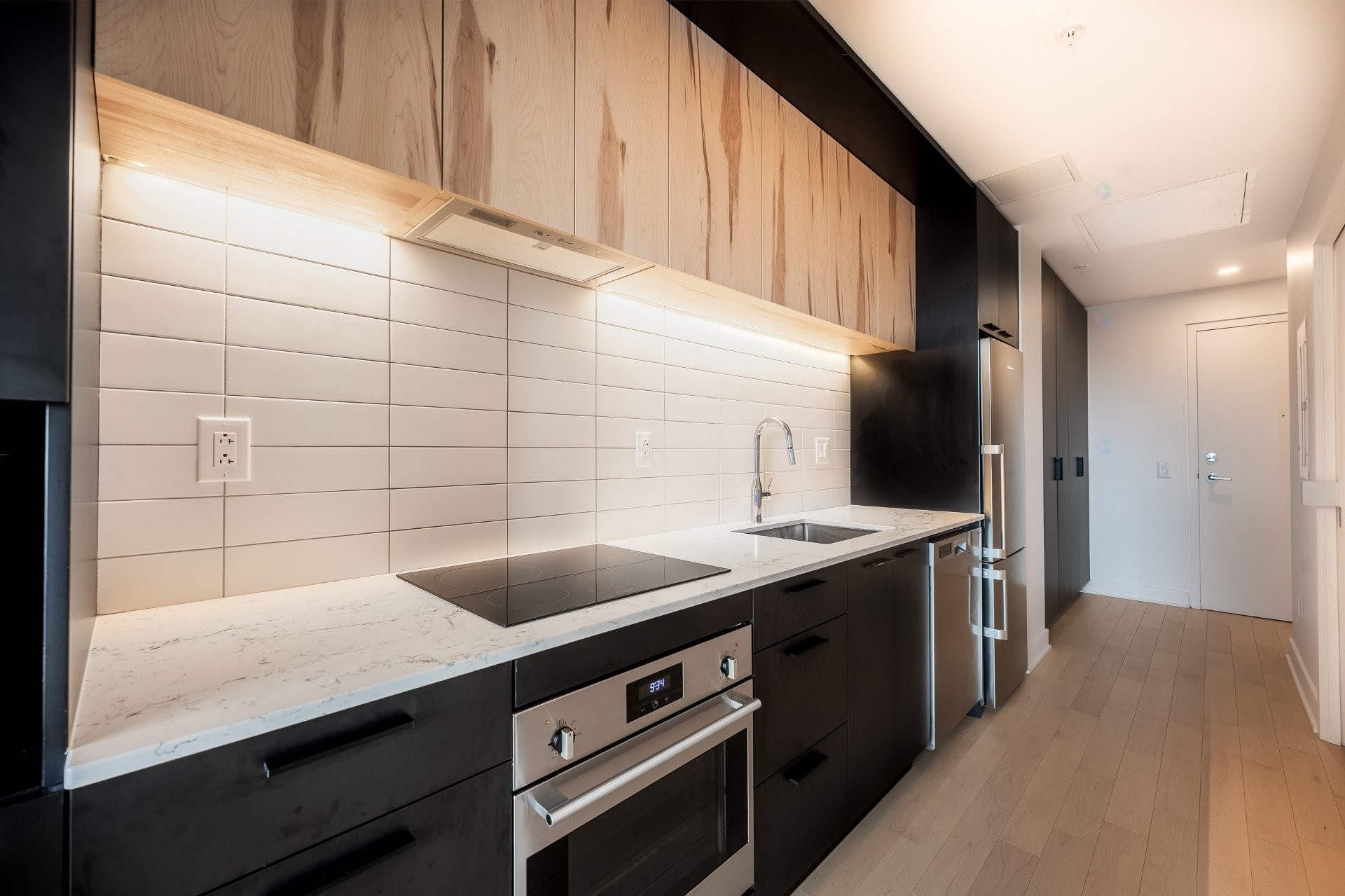 









1150


Boul. René-Lévesque E.

, 422,
Montréal (Ville-Marie),




QC
H2L0J6

