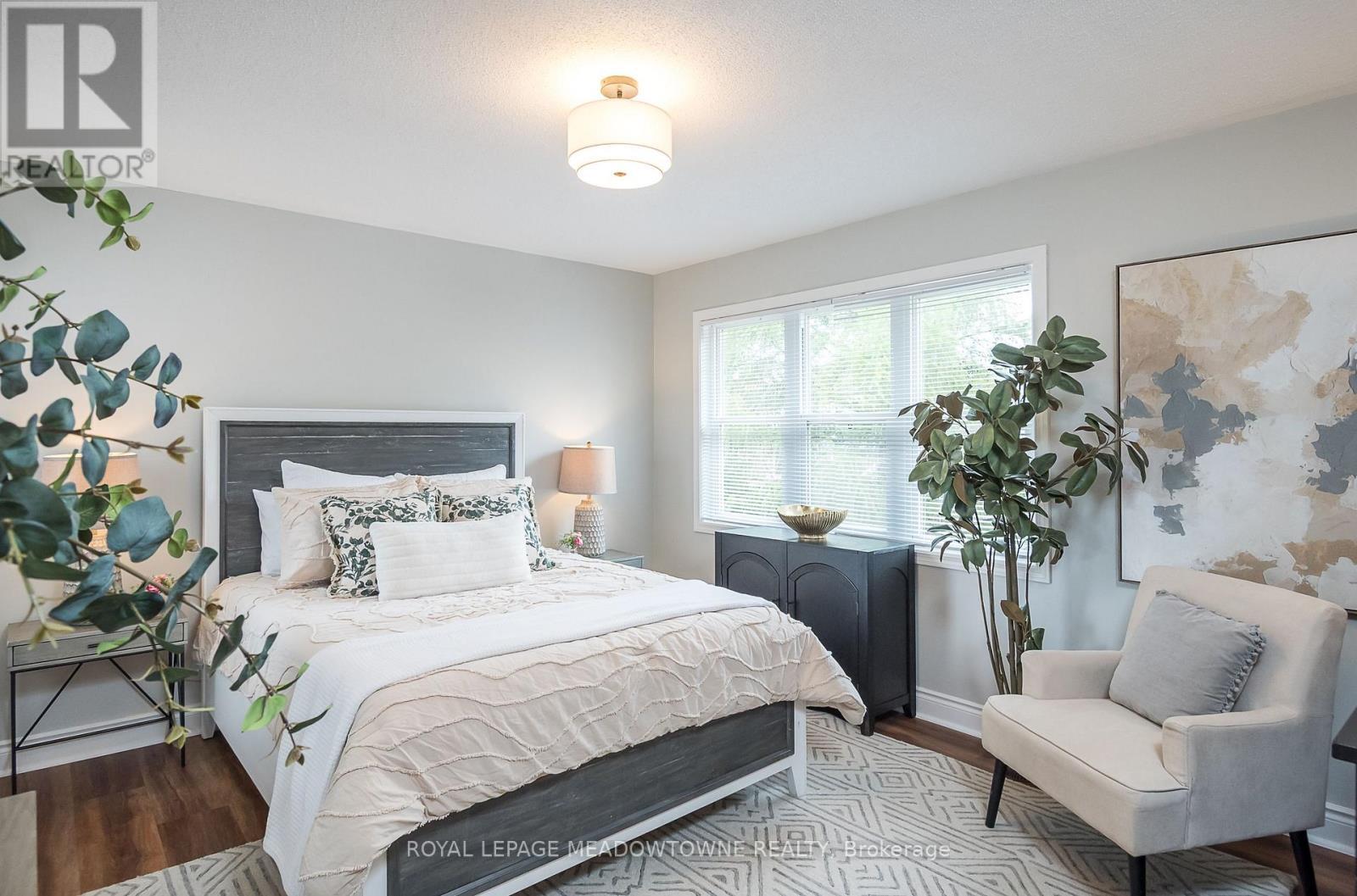 












23 BAGGS CRESCENT

,
Cambridge,




Ontario
N1T2E9

