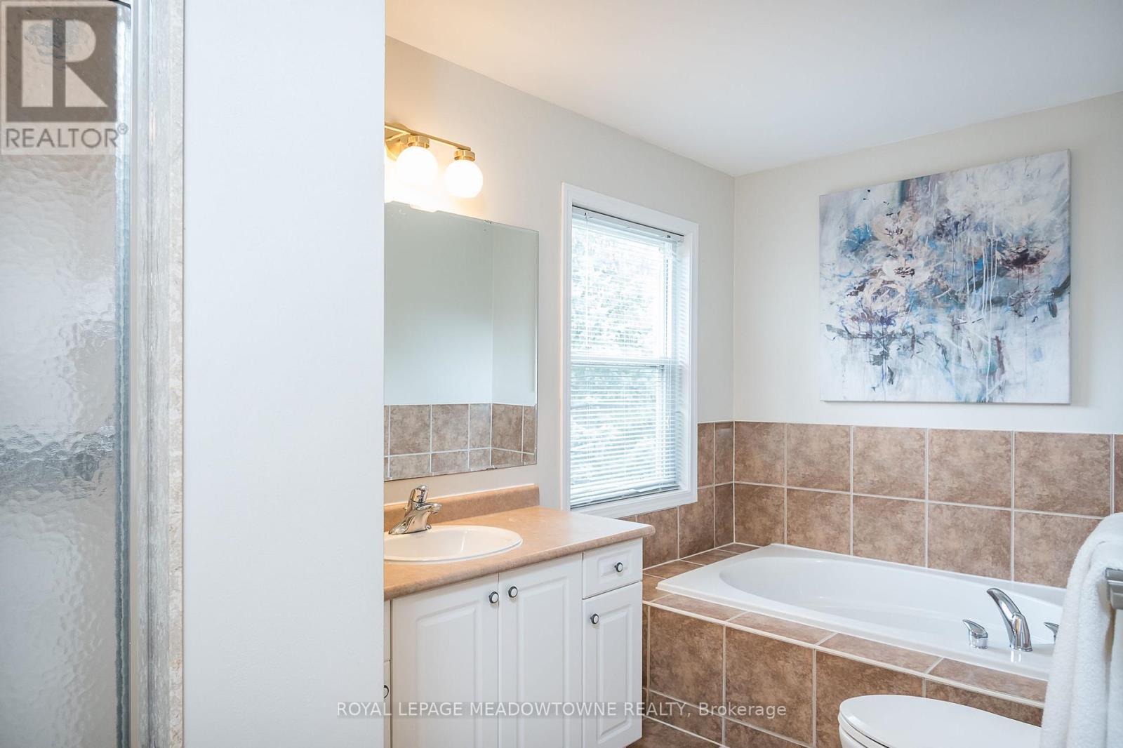 












23 BAGGS CRESCENT

,
Cambridge,




Ontario
N1T2E9

