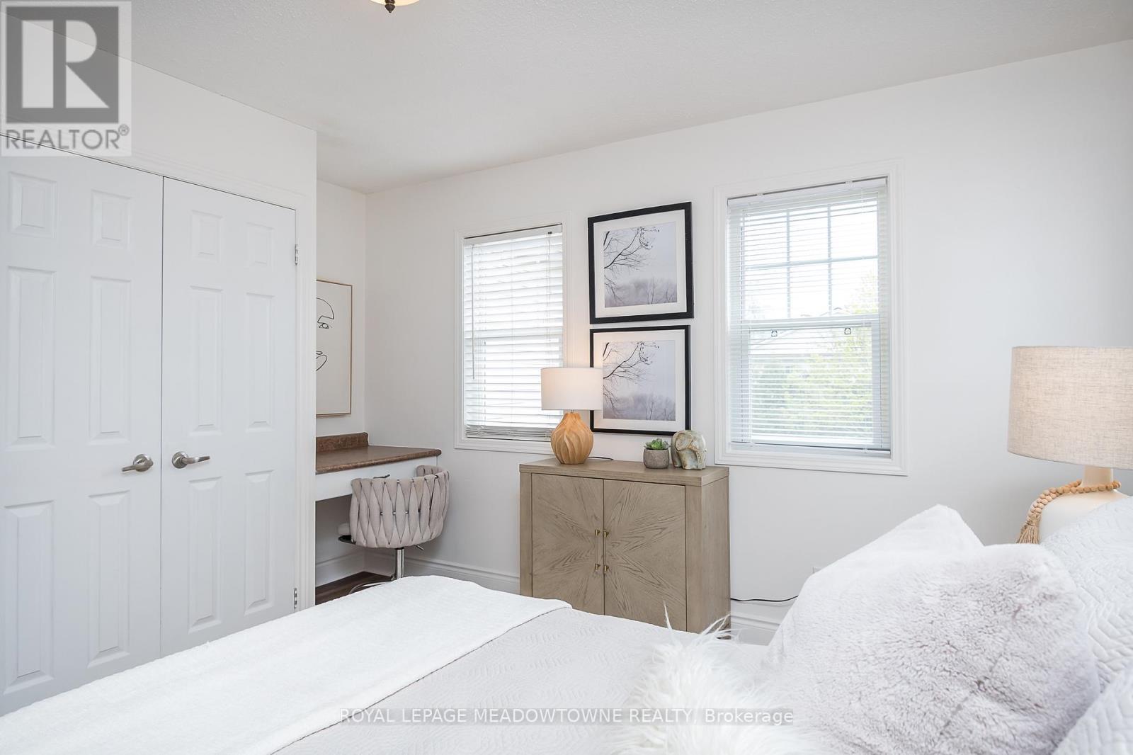 












23 BAGGS CRESCENT

,
Cambridge,




Ontario
N1T2E9

