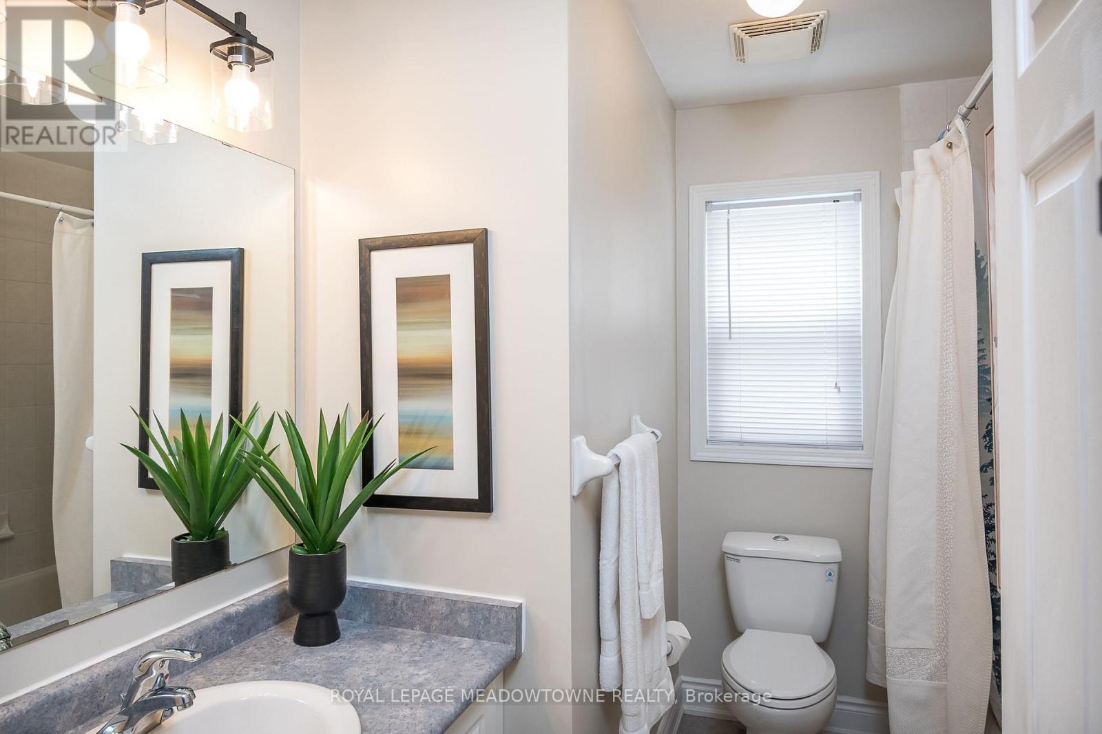 












23 BAGGS CRESCENT

,
Cambridge,




Ontario
N1T2E9

