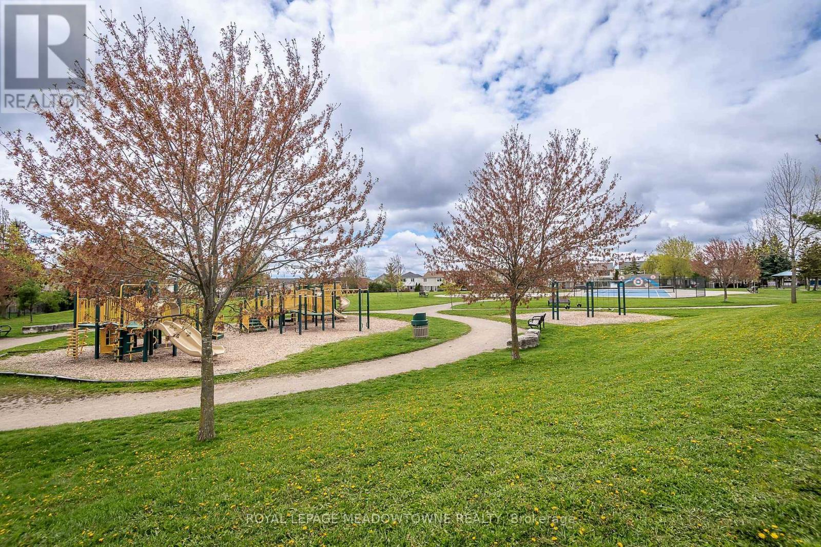 












23 BAGGS CRESCENT

,
Cambridge,




Ontario
N1T2E9

