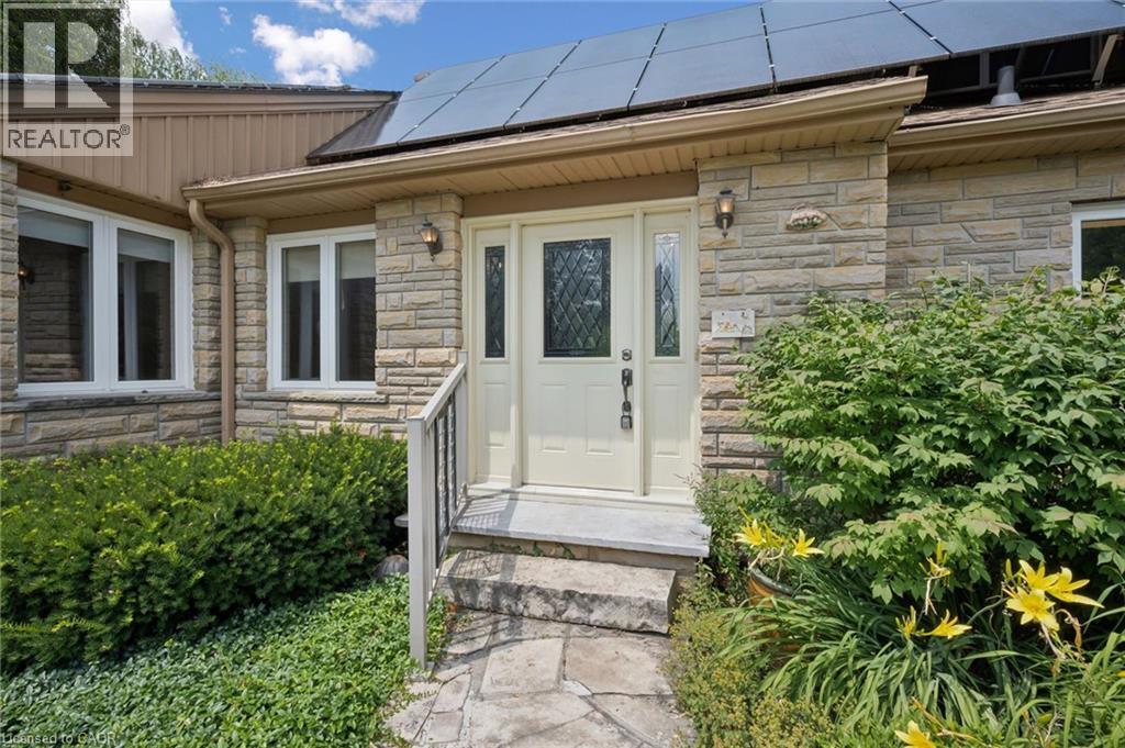 












8060 WELLINGTON RD 18

,
Fergus,




Ontario
N1M2W5


