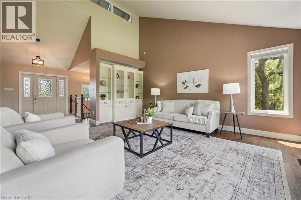 












8060 WELLINGTON RD 18

,
Fergus,




Ontario
N1M2W5

