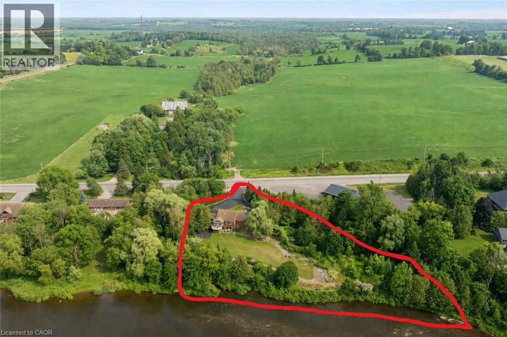 












8060 WELLINGTON RD 18

,
Fergus,




Ontario
N1M2W5

