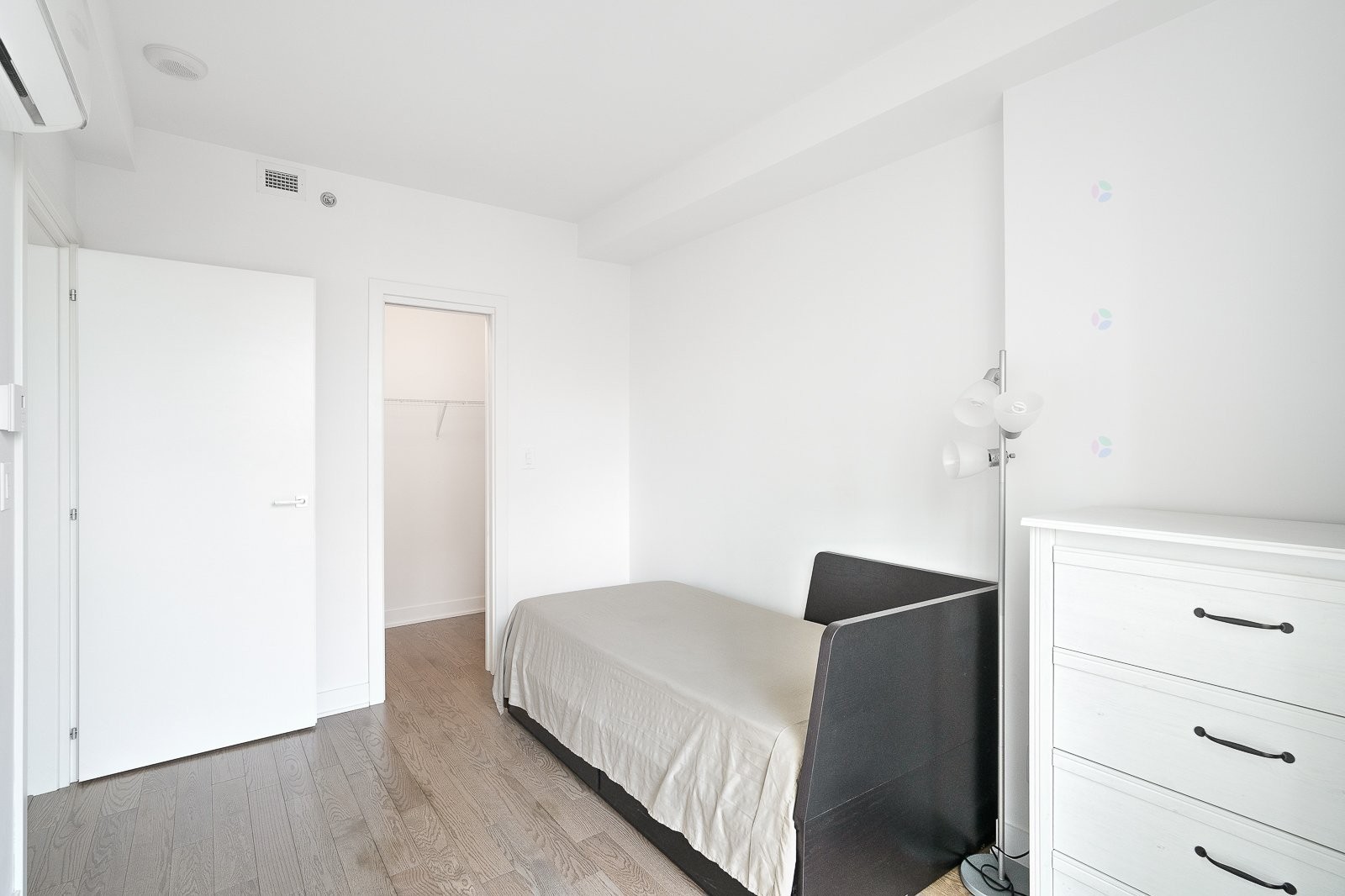 









1211


Rue Drummond

, 410,
Montréal (Ville-Marie),




QC
H3G0E6

