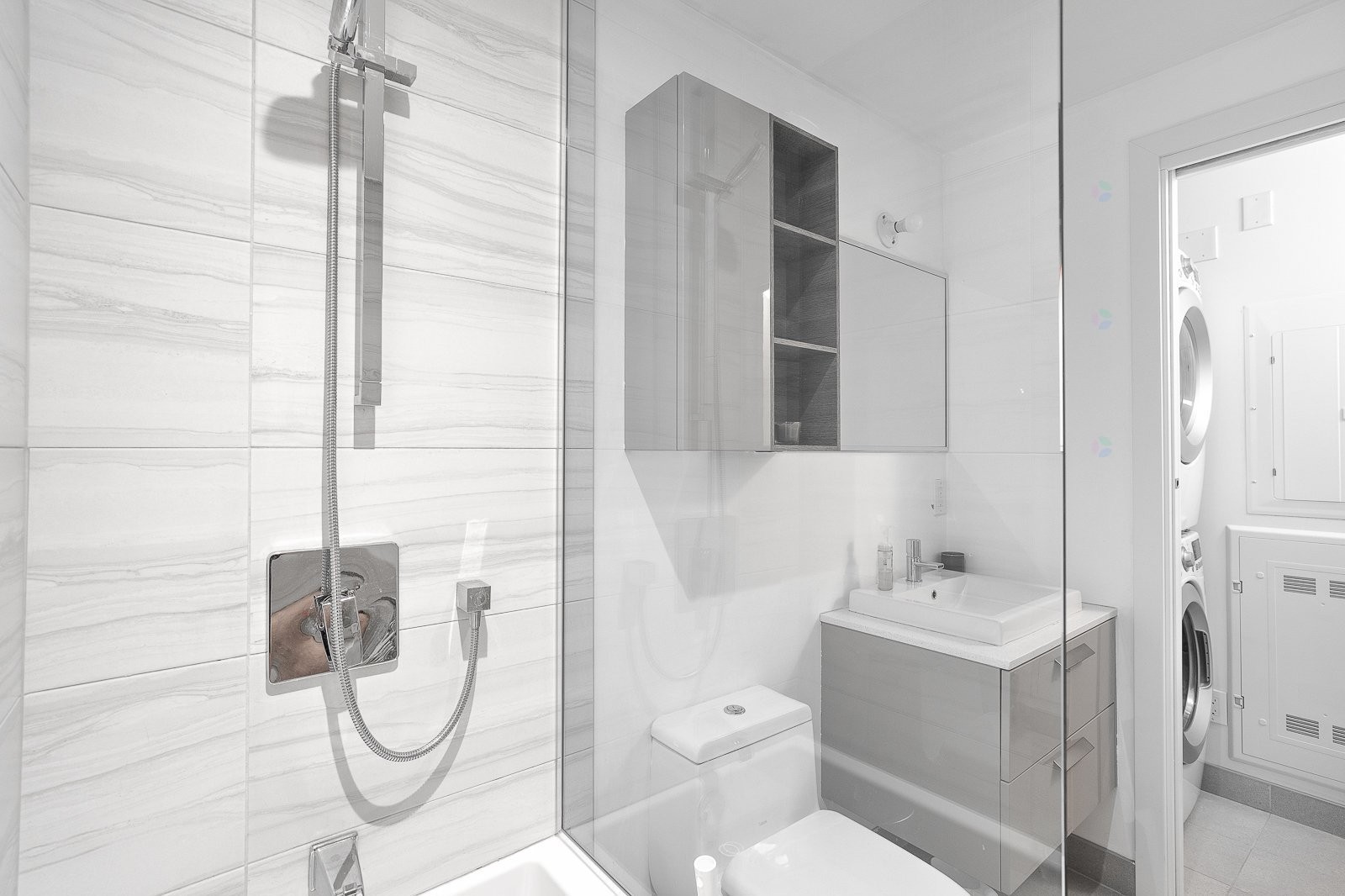 









1211


Rue Drummond

, 410,
Montréal (Ville-Marie),




QC
H3G0E6

