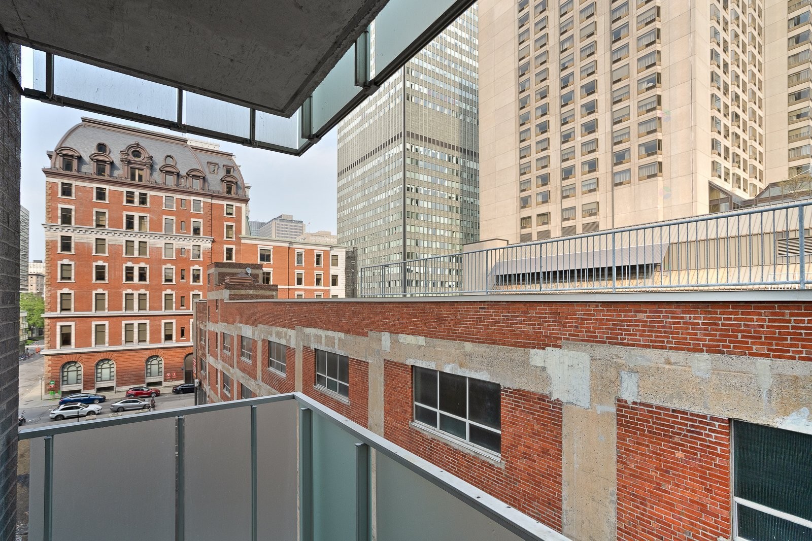 









1211


Rue Drummond

, 410,
Montréal (Ville-Marie),




QC
H3G0E6

