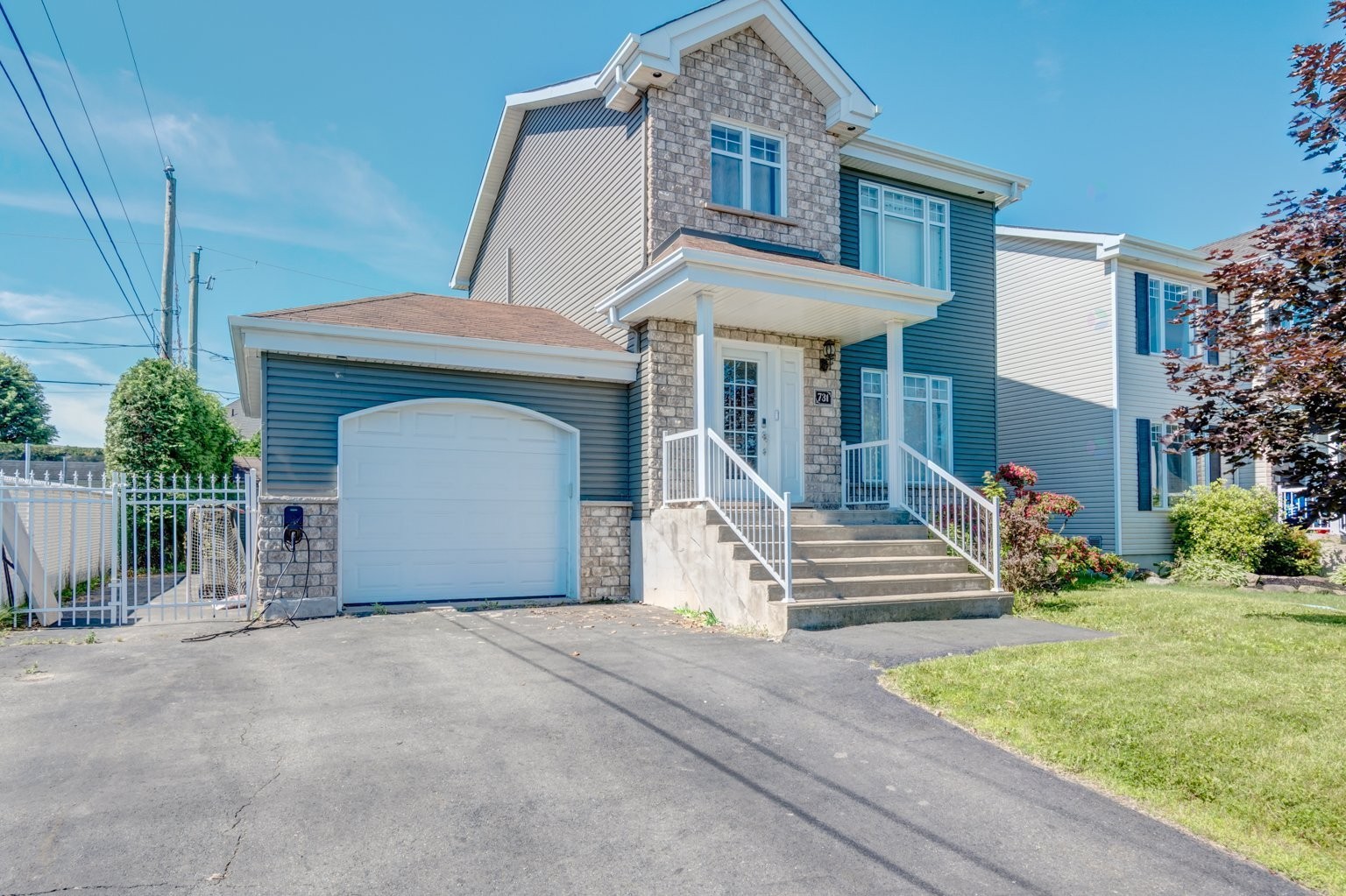 









731


Rue des Huards

,
Contrecoeur,




QC
J0L1C0

