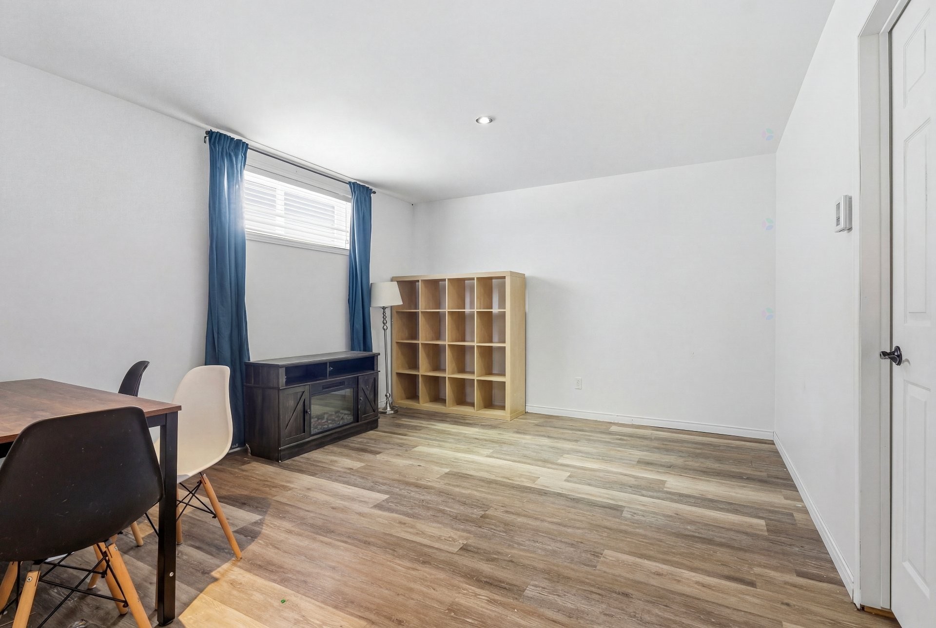 









731


Rue des Huards

,
Contrecoeur,




QC
J0L1C0

