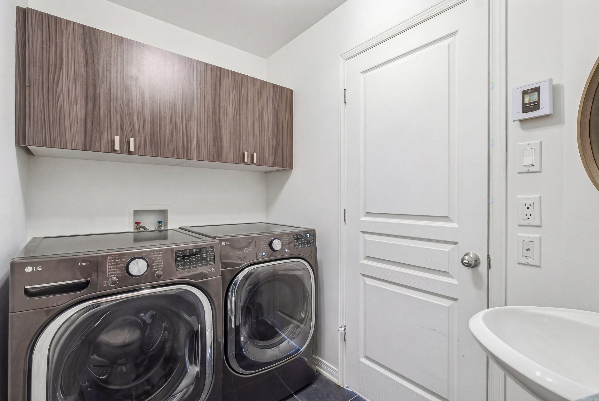 









731


Rue des Huards

,
Contrecoeur,




QC
J0L1C0

