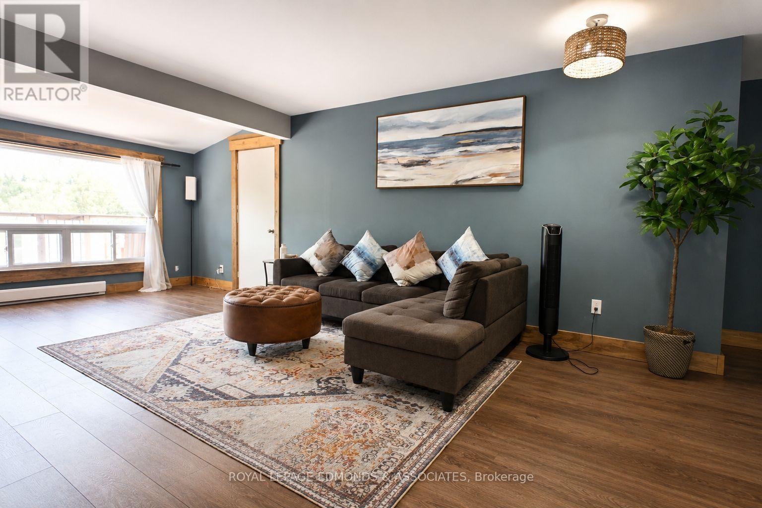 












165 BOB SEGUIN DRIVE

,
Laurentian Hills,




Ontario
K0J1J0

