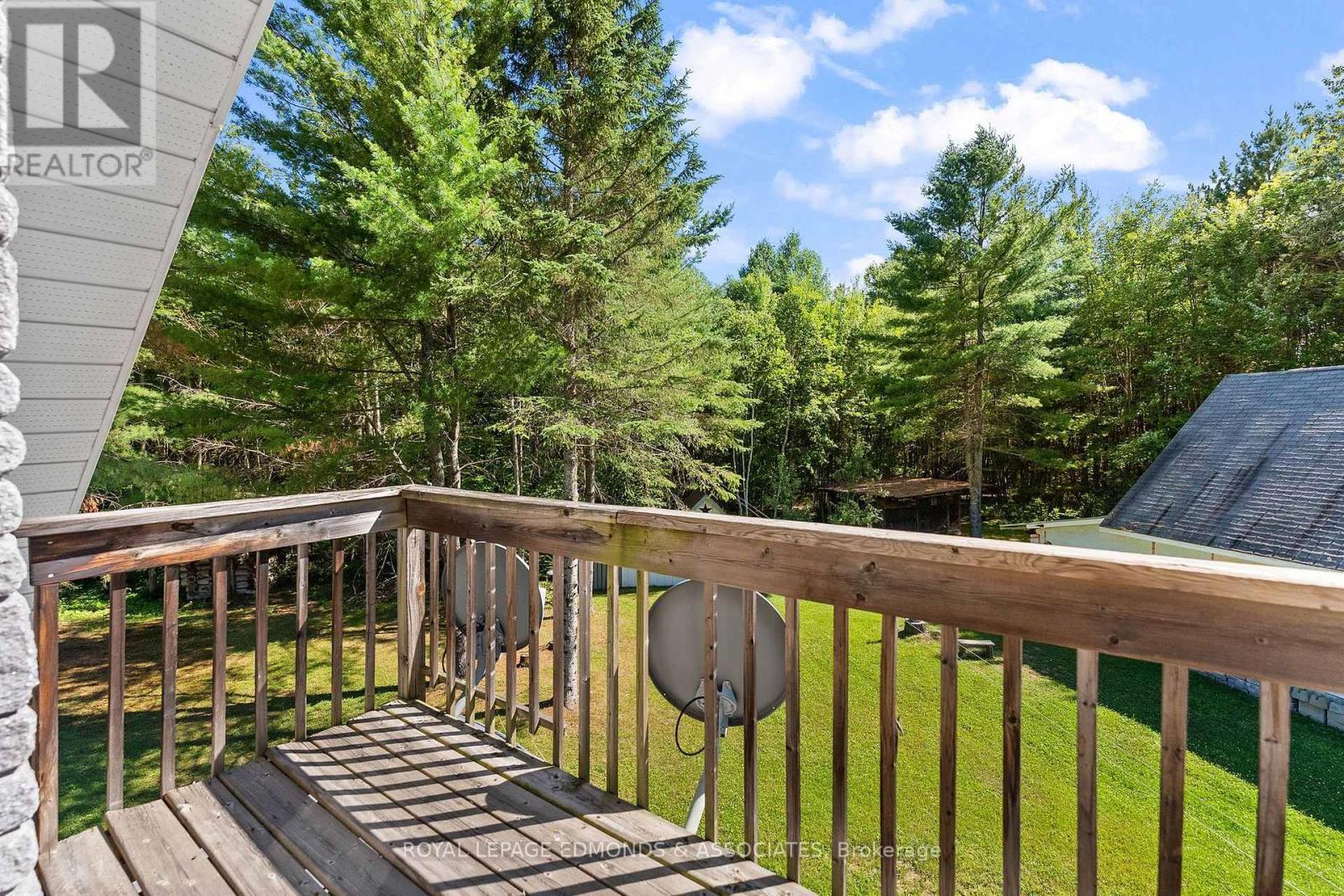 












219 ZANDERS ROAD

,
Laurentian Valley,




Ontario
K8A6W8

