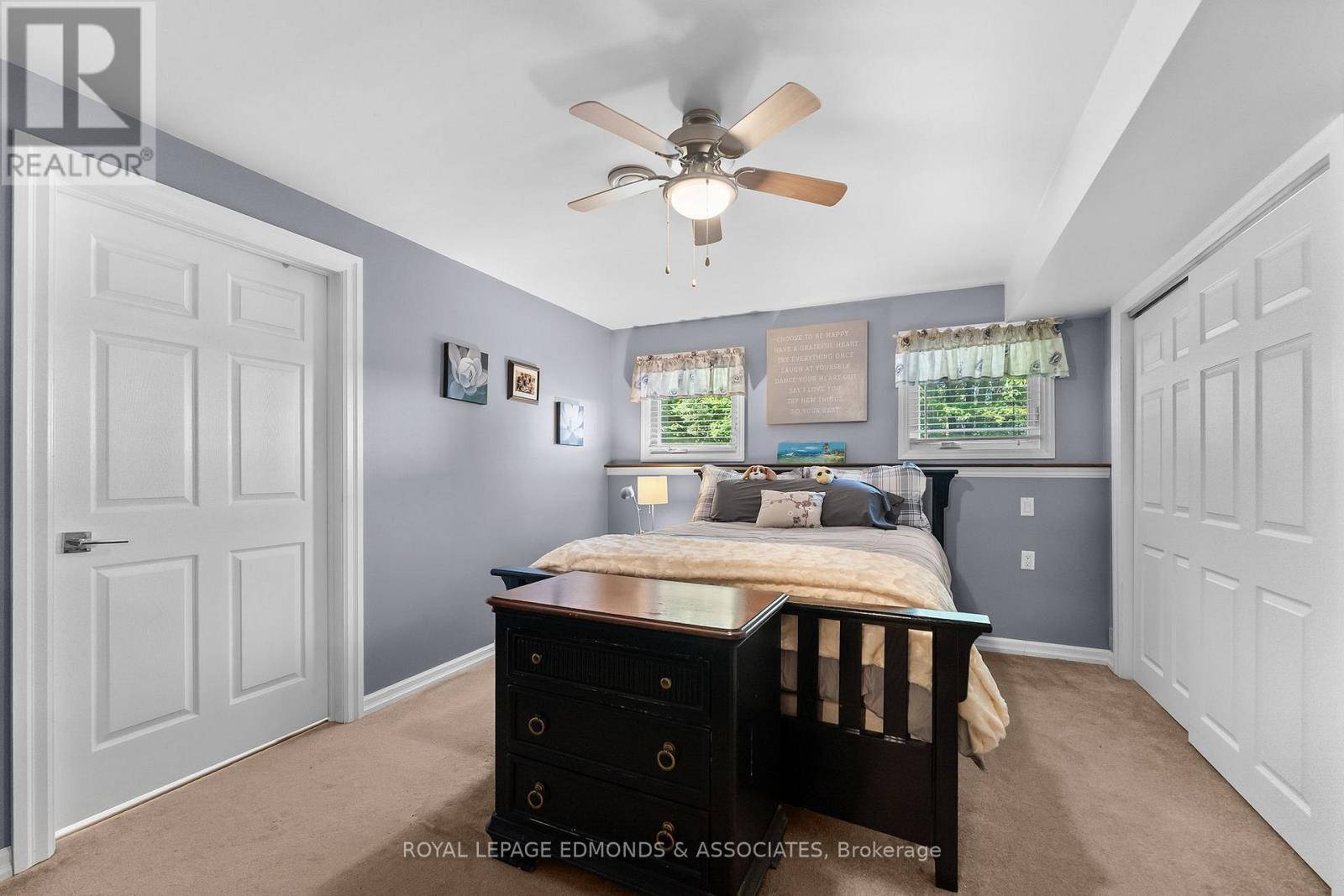 












219 ZANDERS ROAD

,
Laurentian Valley,




Ontario
K8A6W8

