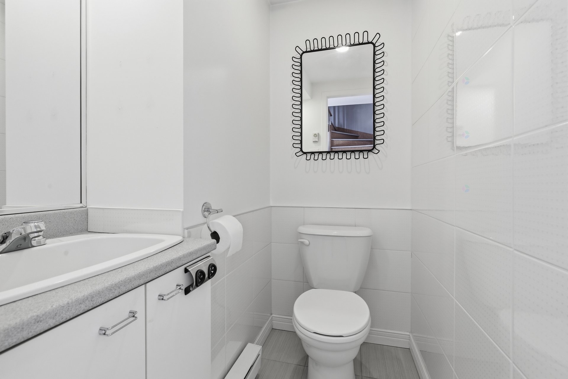 









437


Rue Marchand

,
Mascouche,




QC
J7K3R5


