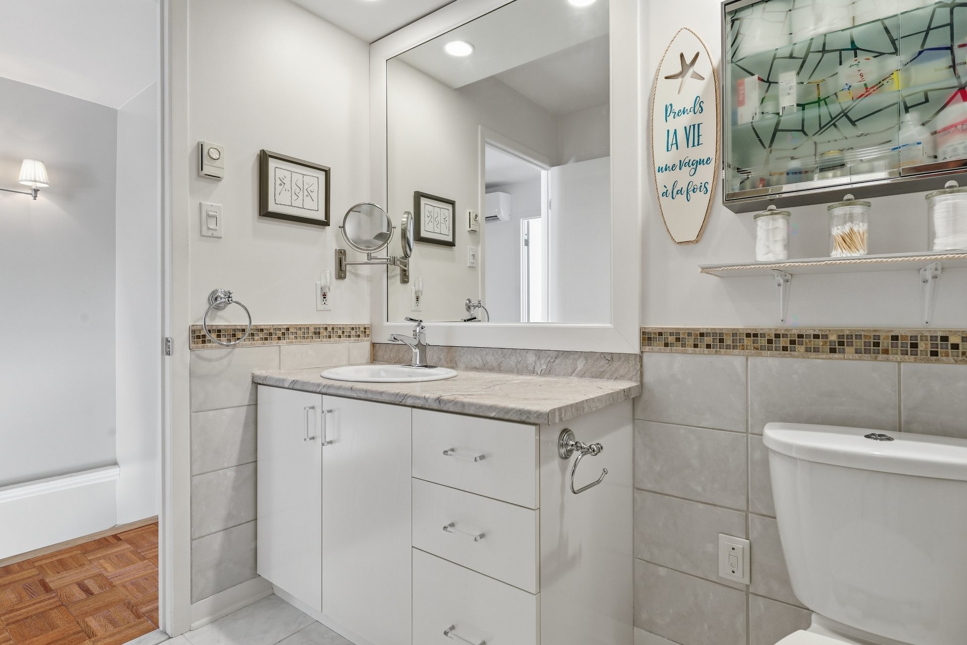 









437


Rue Marchand

,
Mascouche,




QC
J7K3R5

