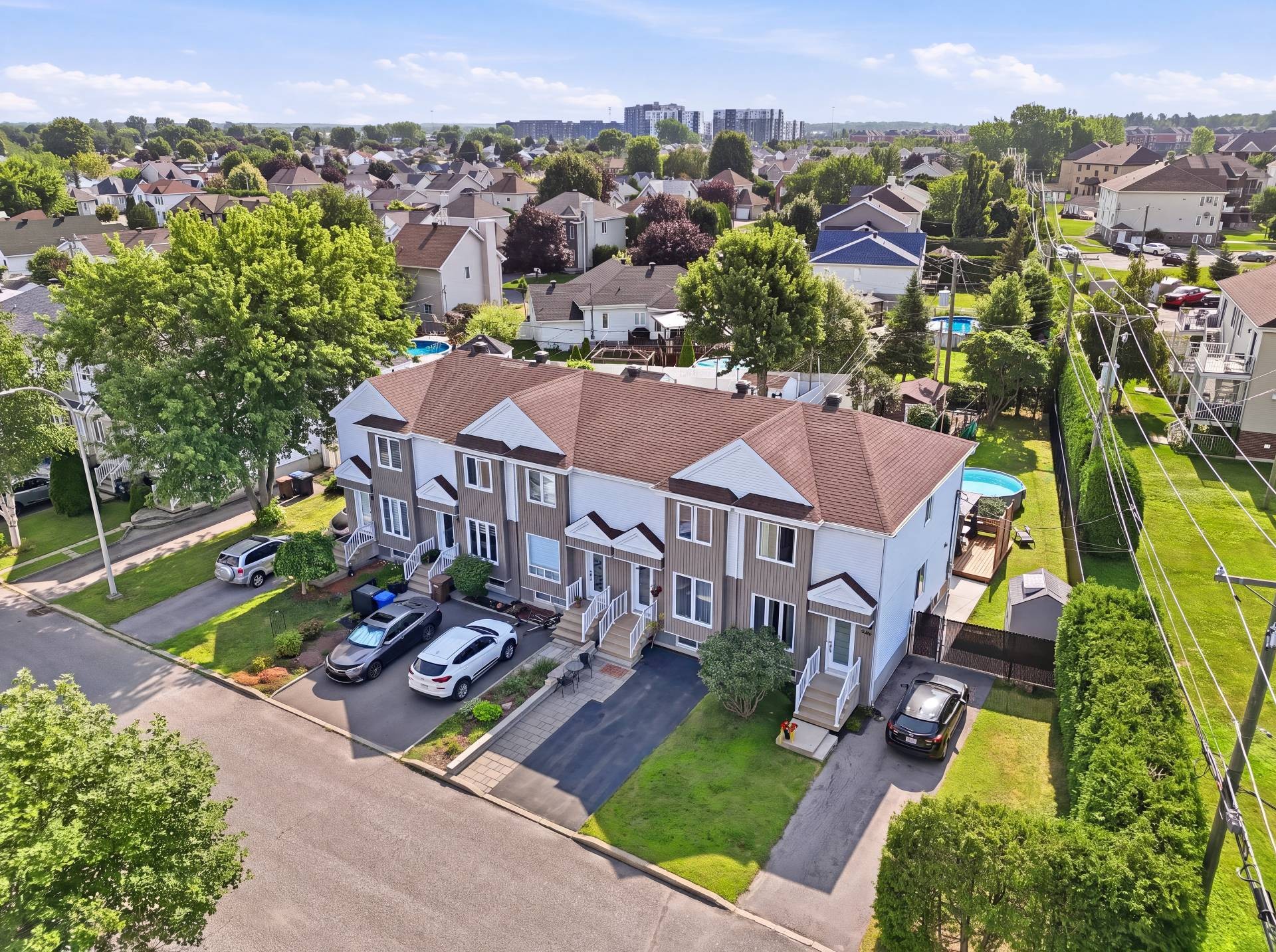









437


Rue Marchand

,
Mascouche,




QC
J7K3R5

