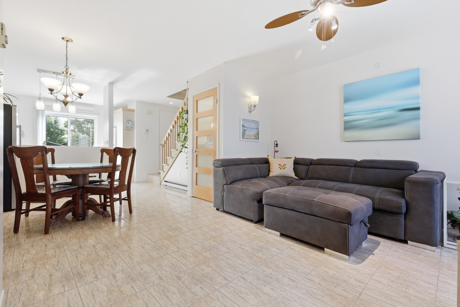 









437


Rue Marchand

,
Mascouche,




QC
J7K3R5

