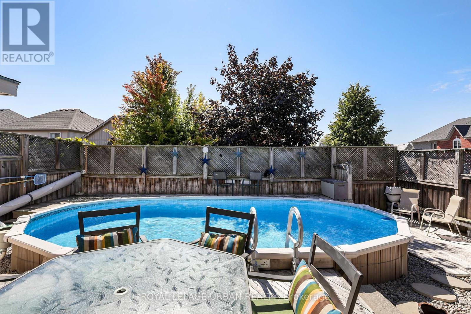 












1081 KESWICK COURT

,
Oshawa,




Ontario
L1K2V2

