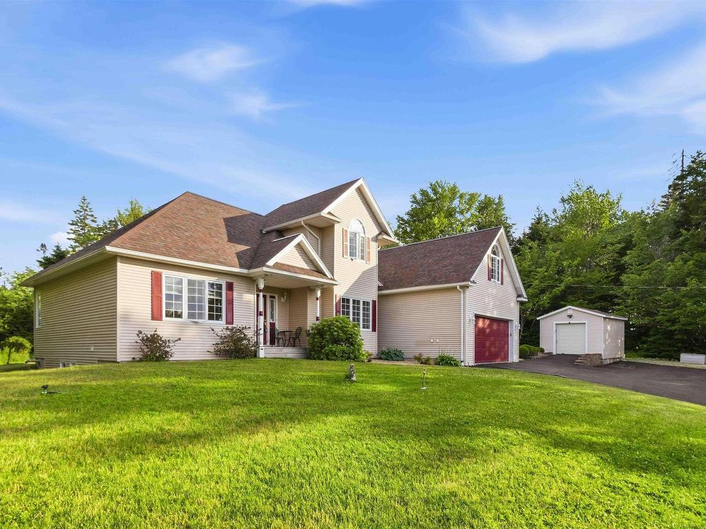 












51 Parklyn Court

,
Westwood Hills,




NS
B3Z 1M5

