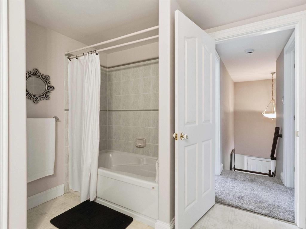 












51 Parklyn Court

,
Westwood Hills,




NS
B3Z 1M5


