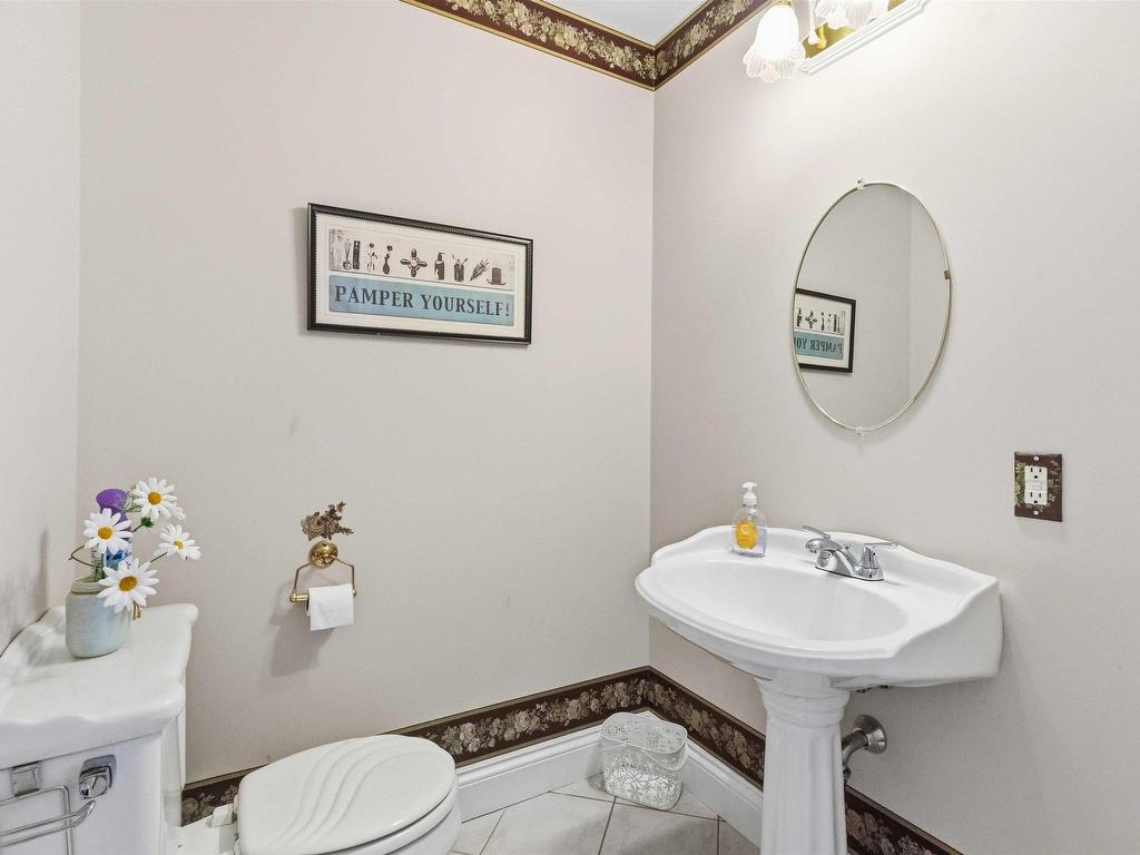 












51 Parklyn Court

,
Westwood Hills,




NS
B3Z 1M5

