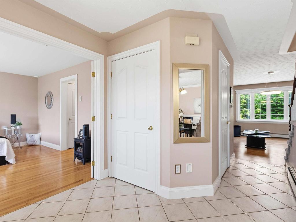 












51 Parklyn Court

,
Westwood Hills,




NS
B3Z 1M5


