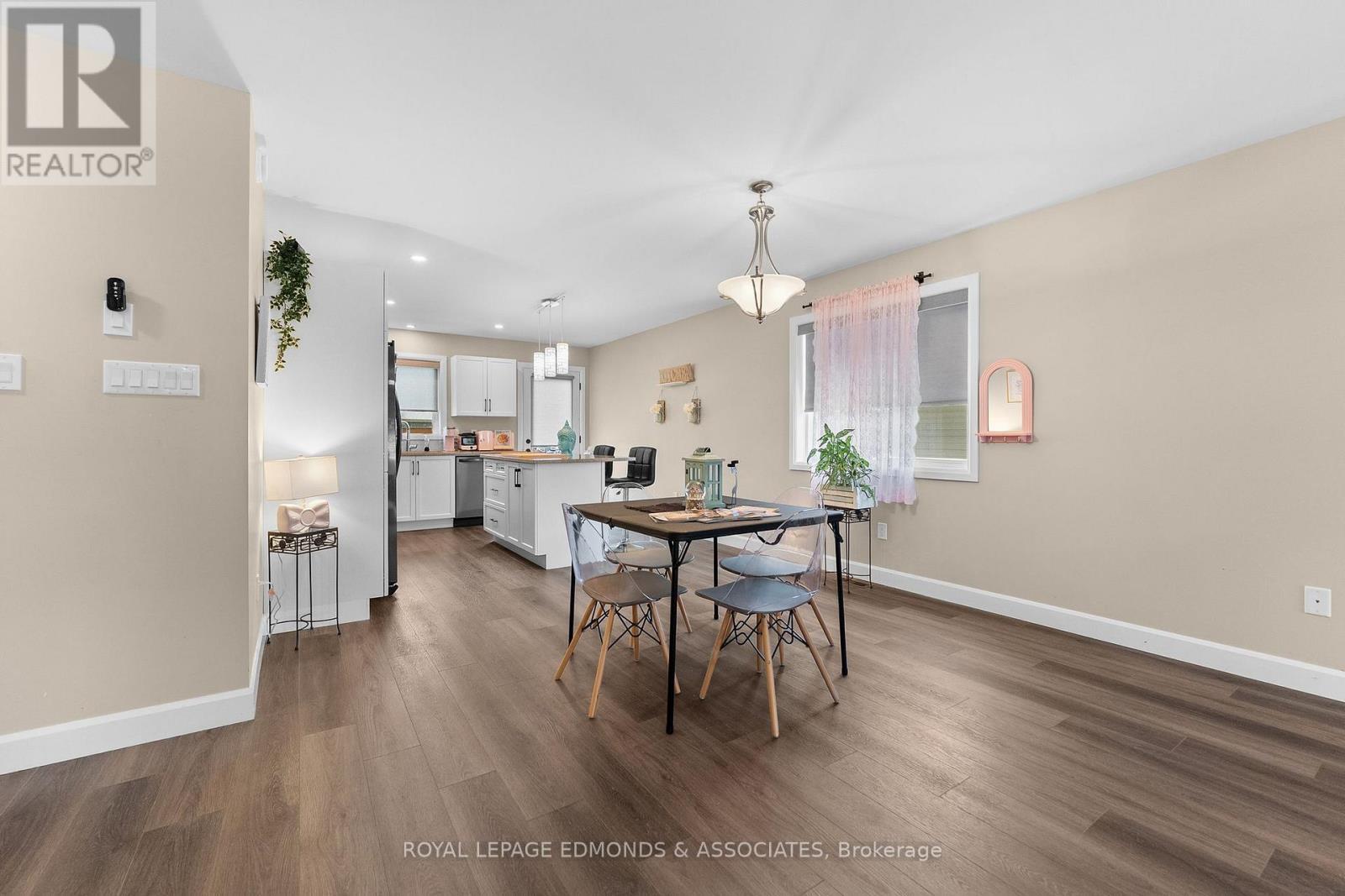 












1313 BLAKELY CRESCENT

,
Pembroke,




Ontario
K8A6Z9

