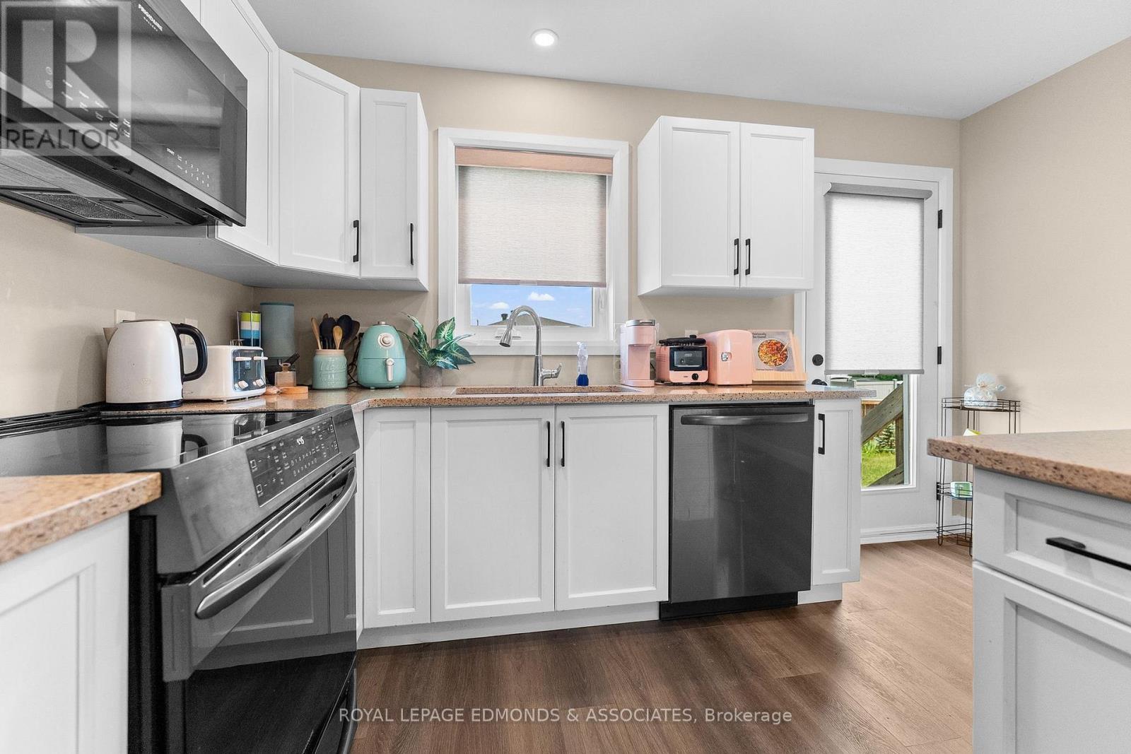 












1313 BLAKELY CRESCENT

,
Pembroke,




Ontario
K8A6Z9

