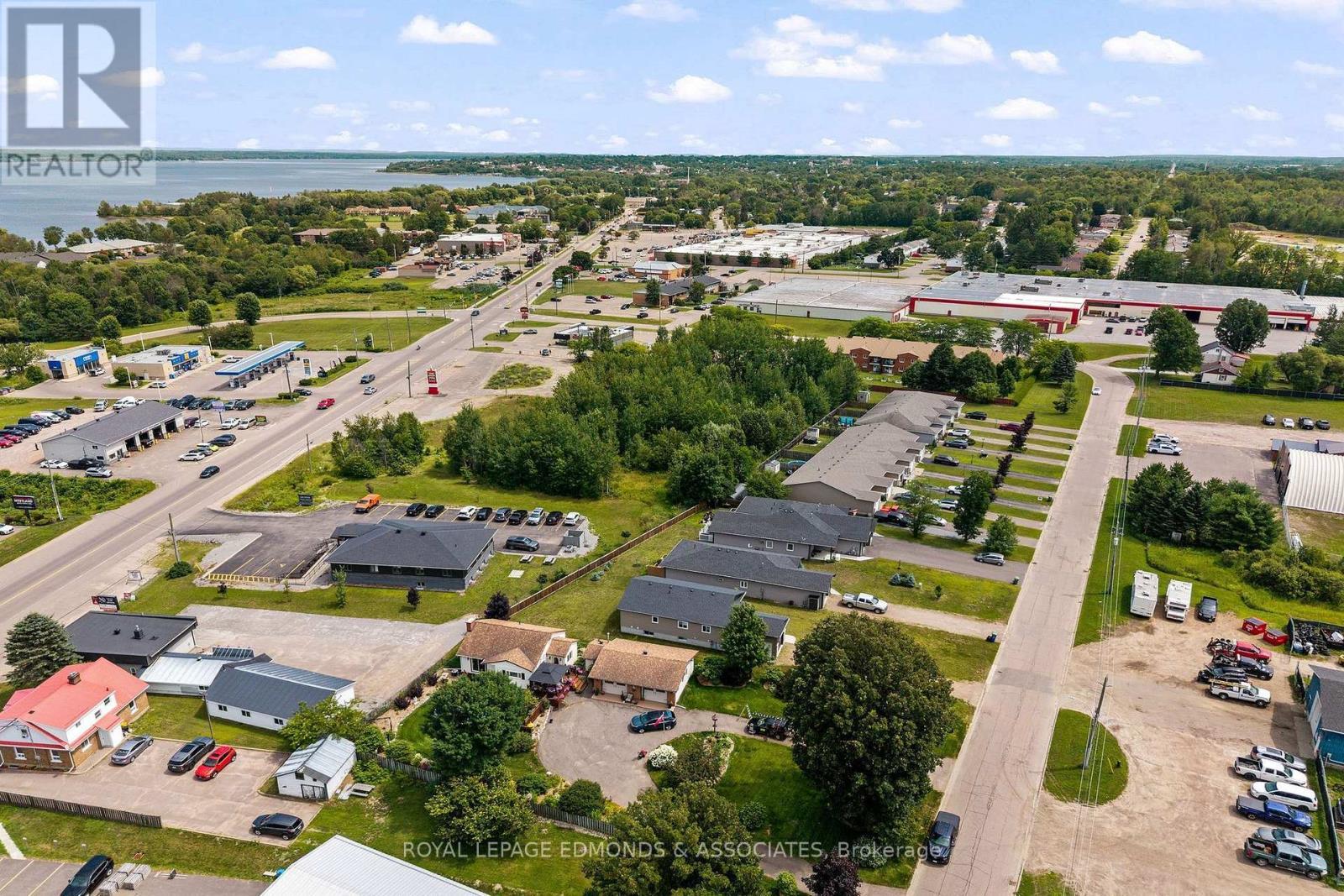 












1313 BLAKELY CRESCENT

,
Pembroke,




Ontario
K8A6Z9

