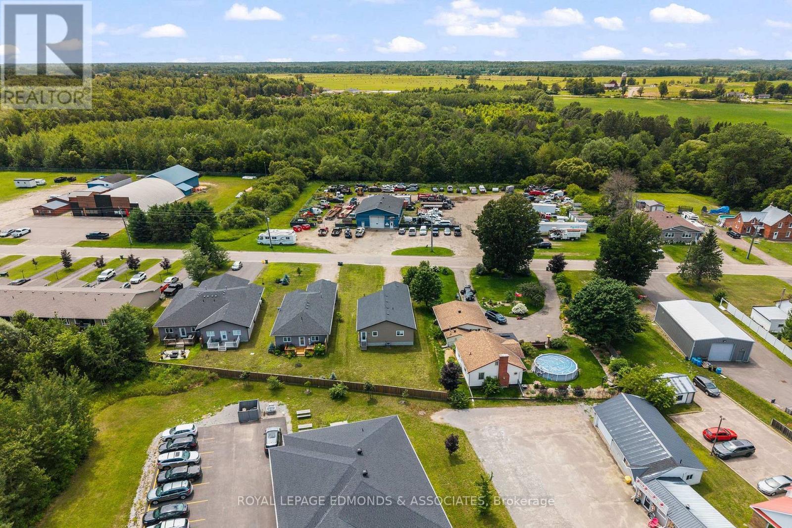 












1313 BLAKELY CRESCENT

,
Pembroke,




Ontario
K8A6Z9

