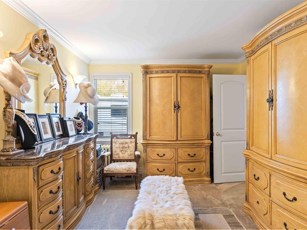 












20 Victoria Avenue

,
Weymouth,




NS
B0W 3T0

