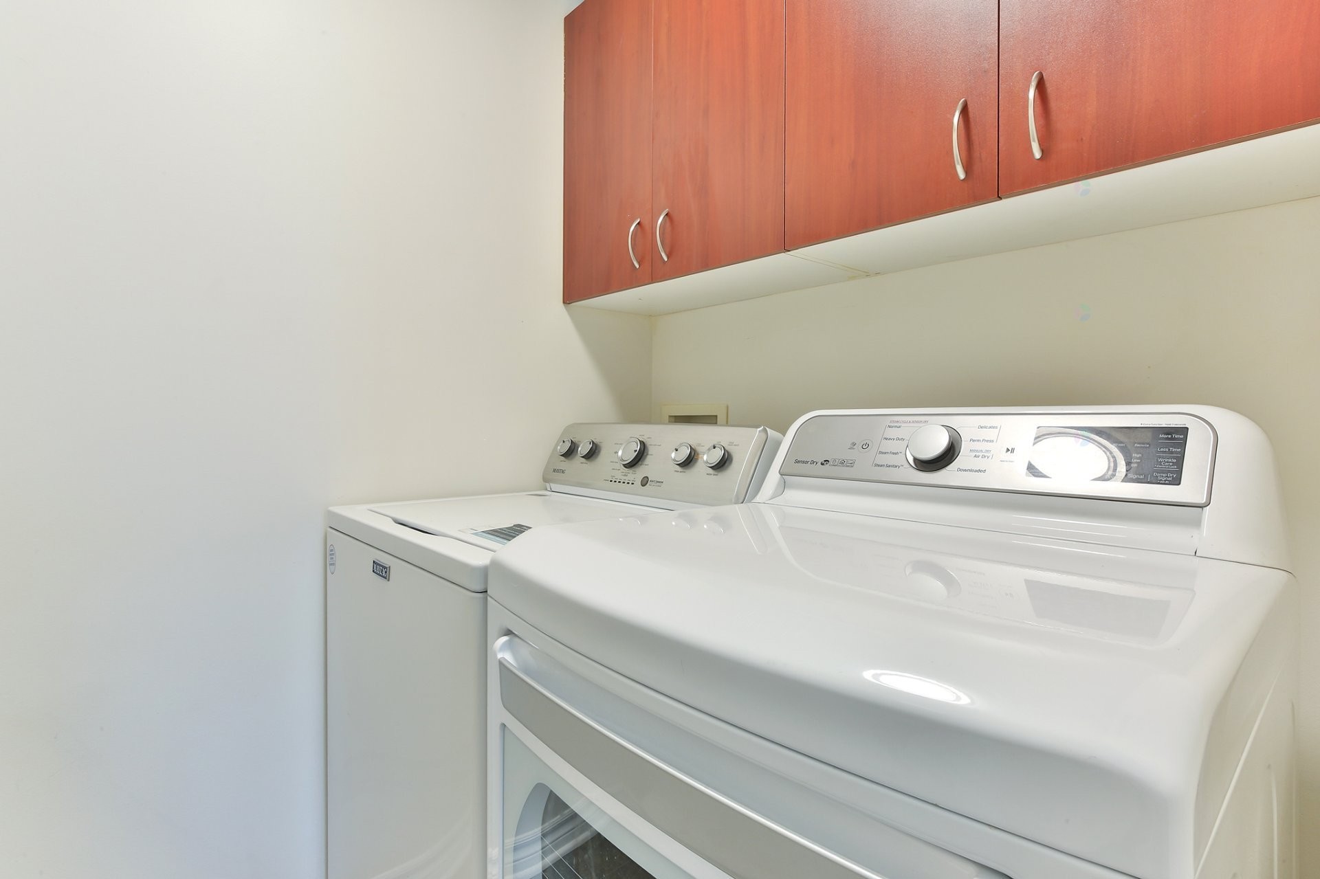 









475


Boul. St-Luc

,
Saint-Jean-sur-Richelieu,




QC
J2W0H3

