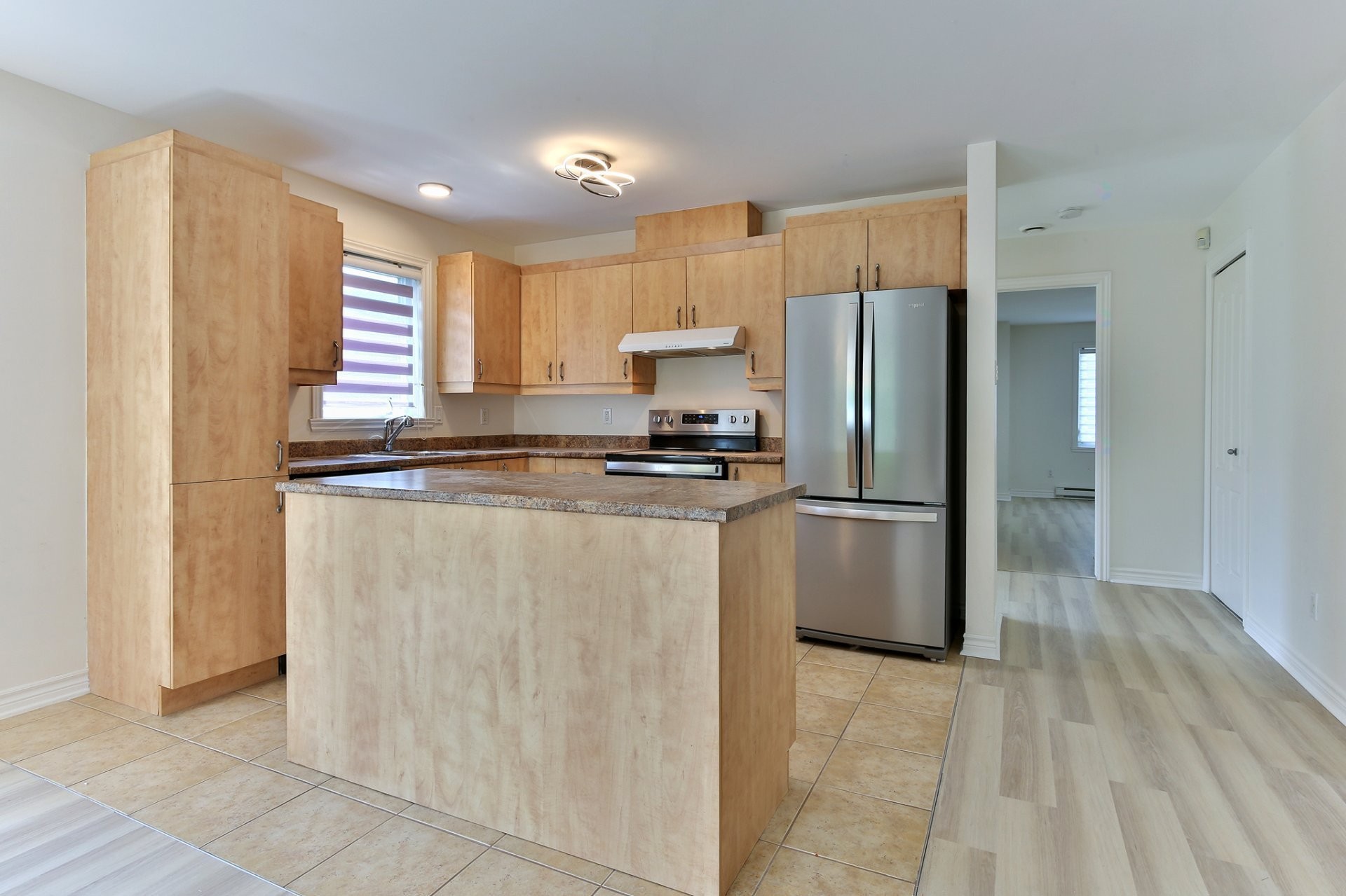 









475


Boul. St-Luc

,
Saint-Jean-sur-Richelieu,




QC
J2W0H3

