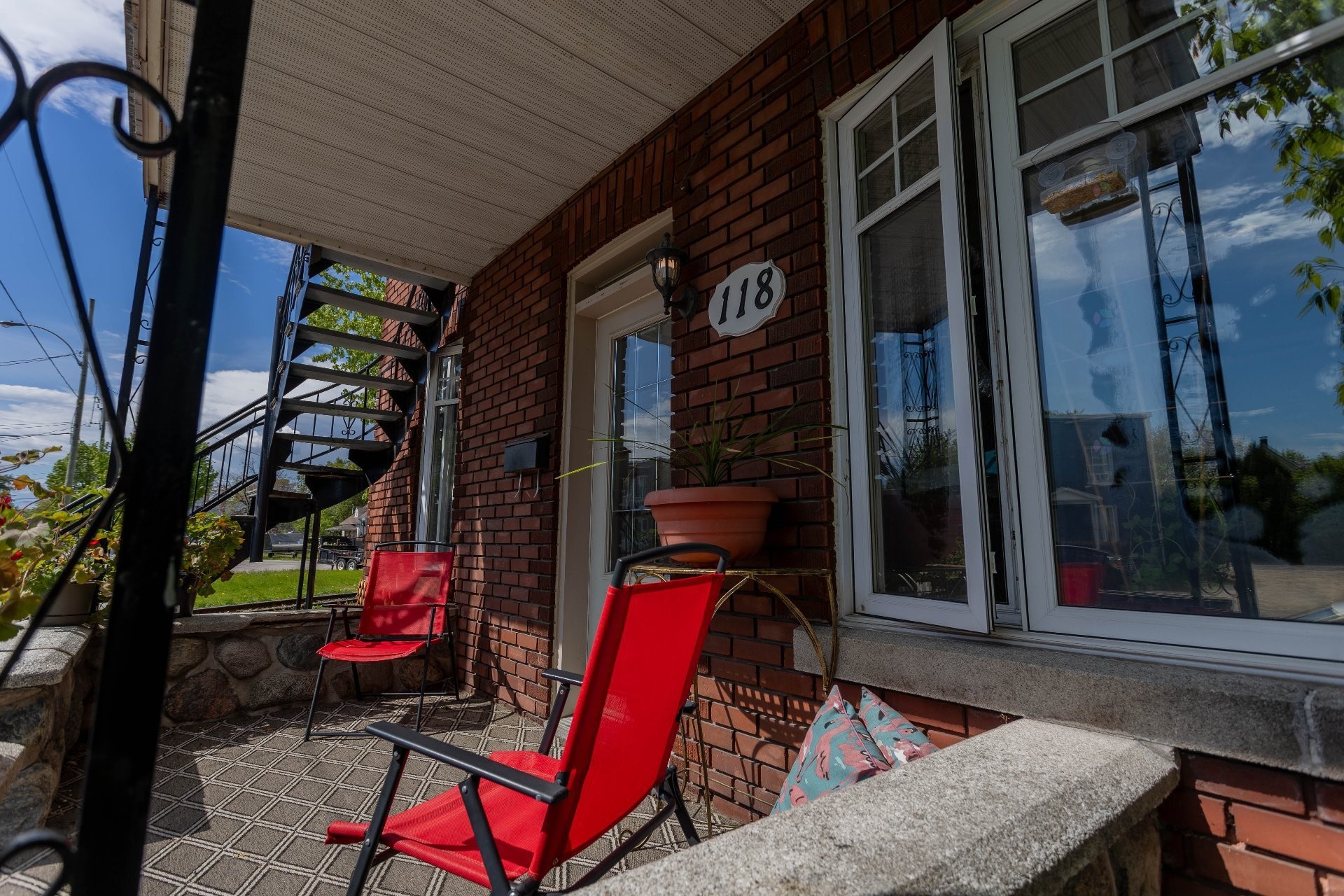 









118

 - 120


Rue Rochefort

,
Trois-Rivières,




QC
G8T7J1

