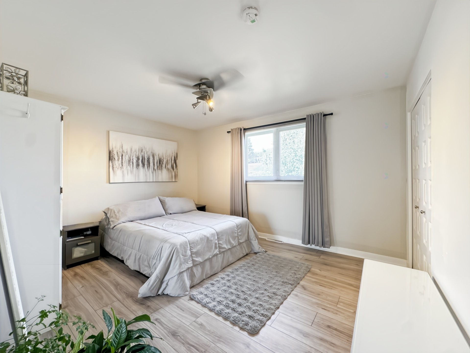 









5605


Rue Bertrand

,
Brossard,




QC
J4Z3E2

