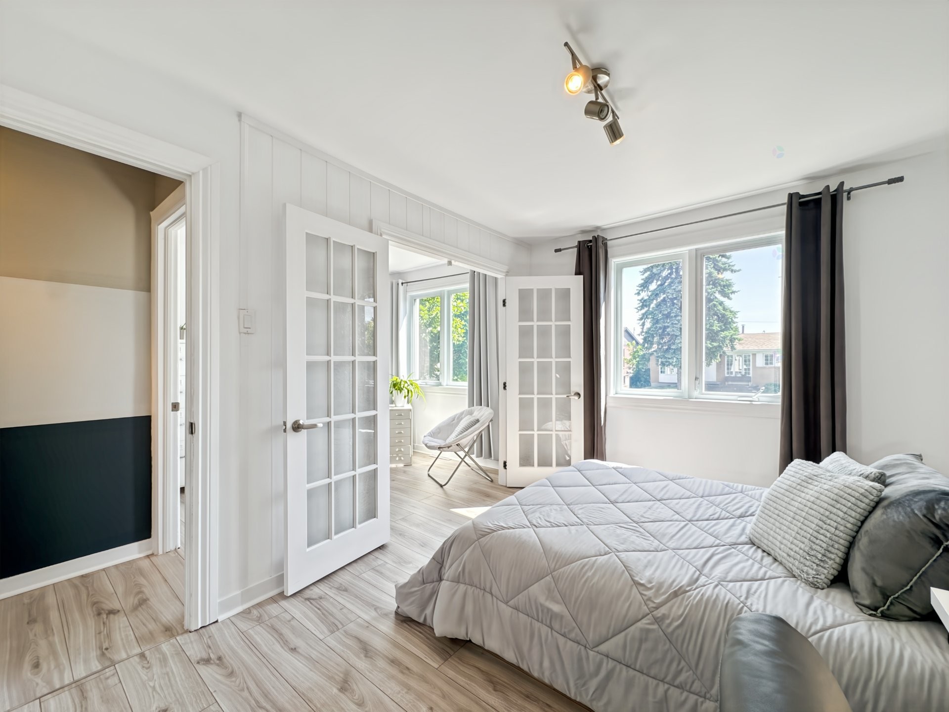 









5605


Rue Bertrand

,
Brossard,




QC
J4Z3E2

