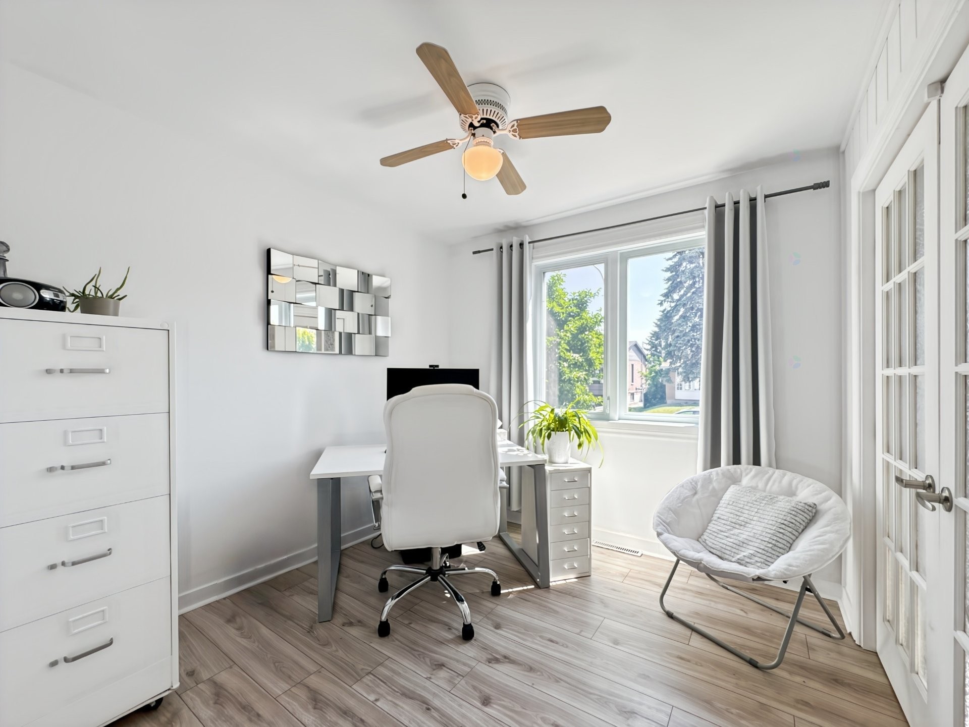 









5605


Rue Bertrand

,
Brossard,




QC
J4Z3E2

