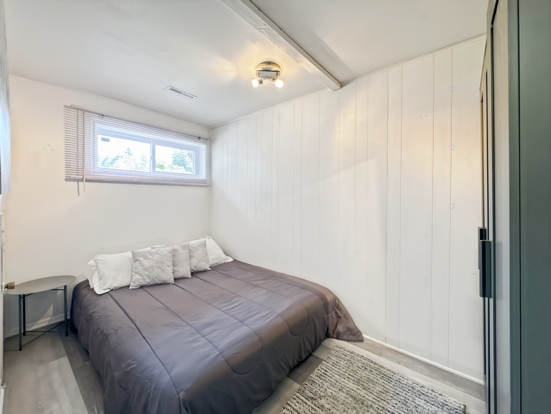 









5605


Rue Bertrand

,
Brossard,




QC
J4Z3E2


