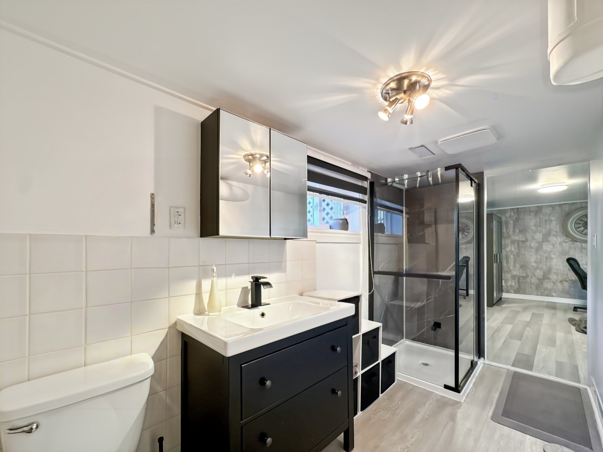 









5605


Rue Bertrand

,
Brossard,




QC
J4Z3E2

