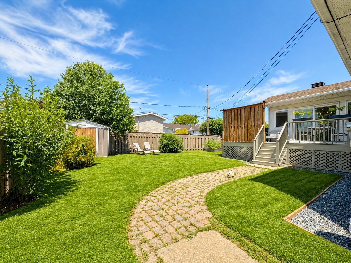 









5605


Rue Bertrand

,
Brossard,




QC
J4Z3E2

