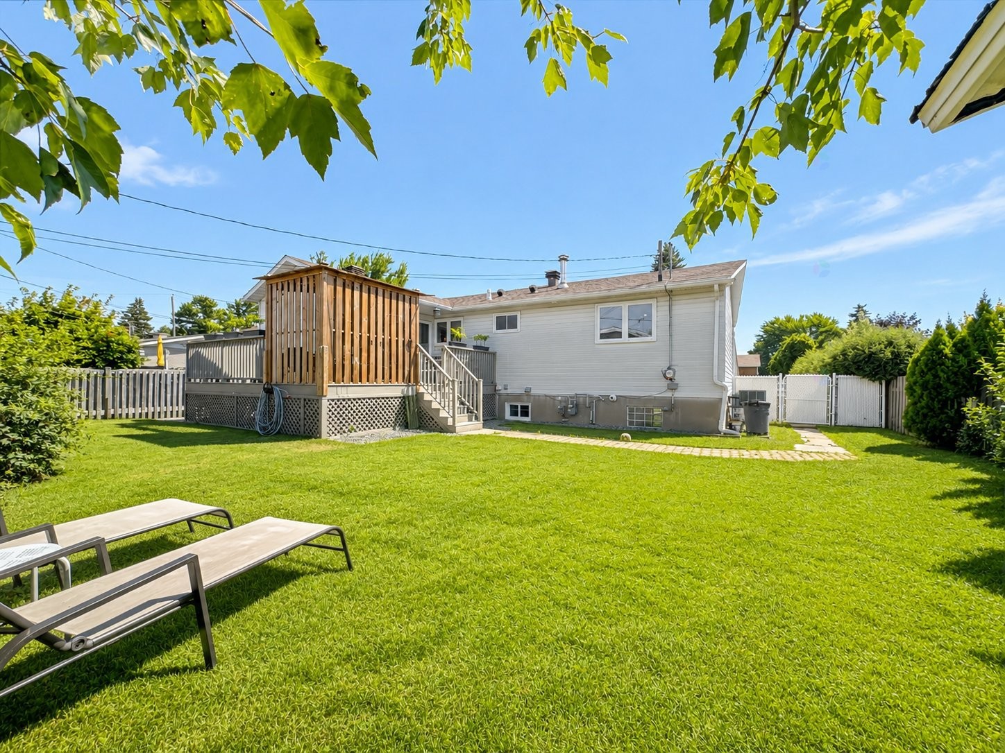 









5605


Rue Bertrand

,
Brossard,




QC
J4Z3E2


